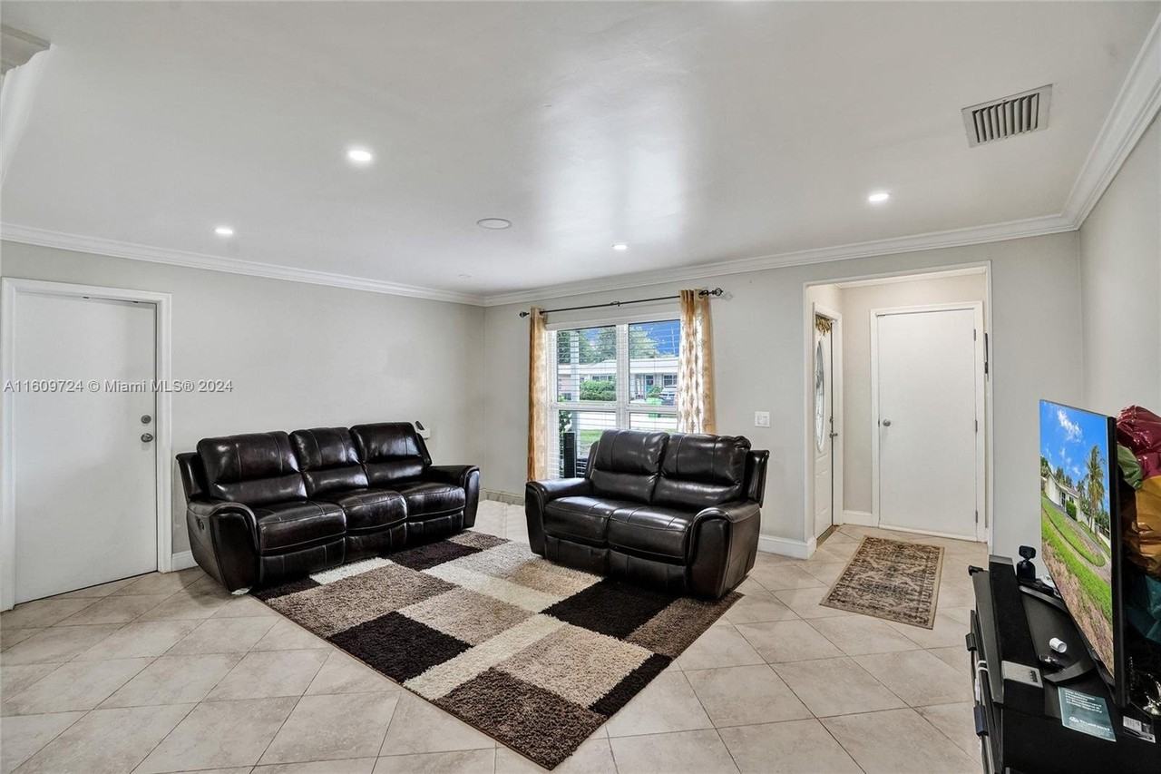 11951 Nw 33rd St - Photo 2 of 8