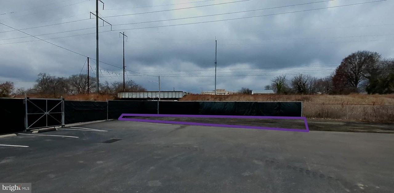 409 Wilson St - Photo 2 of 14