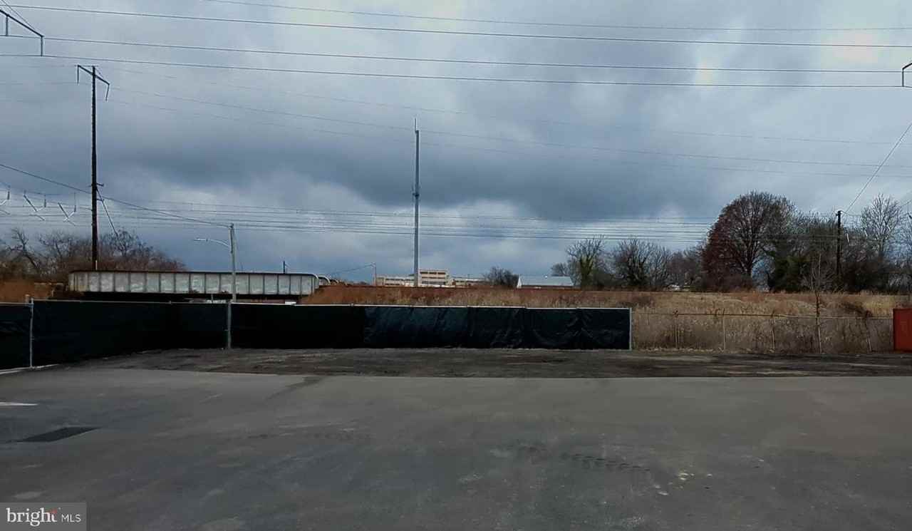 409 Wilson St - Photo 3 of 14