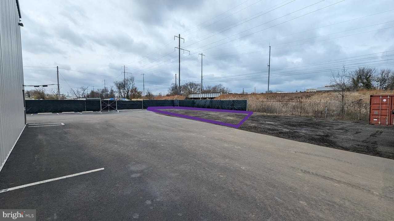 409 Wilson St - Photo 5 of 14