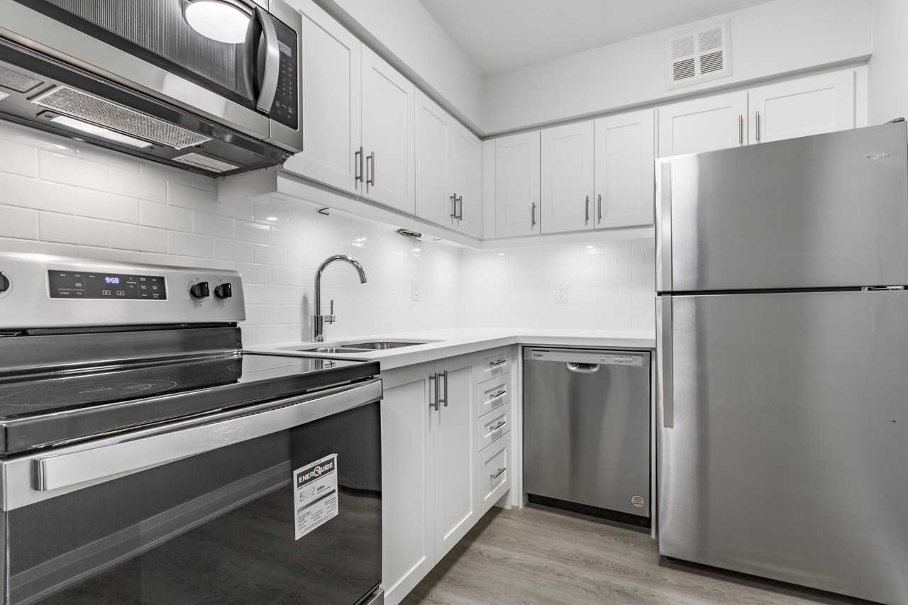 25 Lorne Avenue Apartments 25 Lorne Ave, Newmarket, ON L3Y 5N8 Zumper