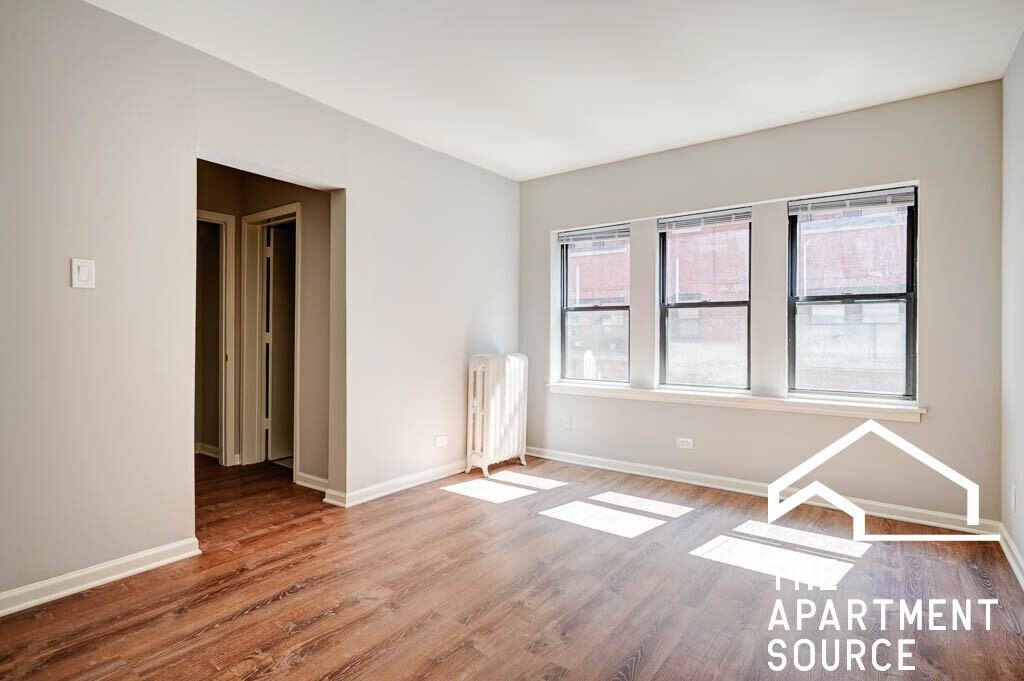 5744 N Winthrop Ave #302 - Photo 4 of 6