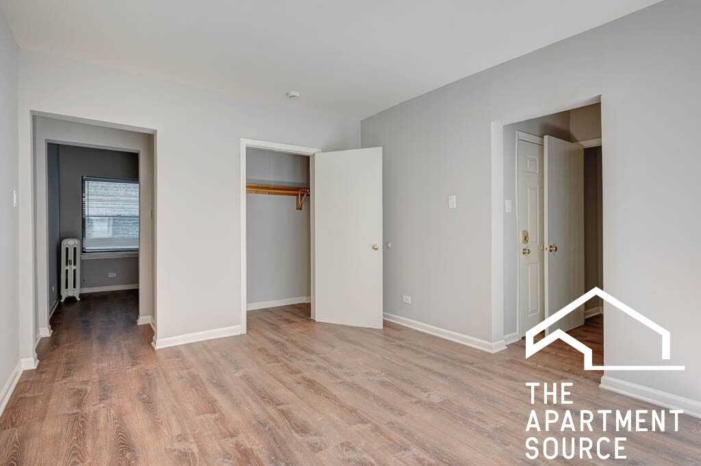 5744 N Winthrop Ave #302 - Photo 5 of 6