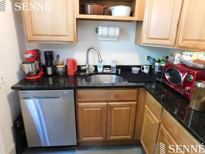 21 Windom St #1