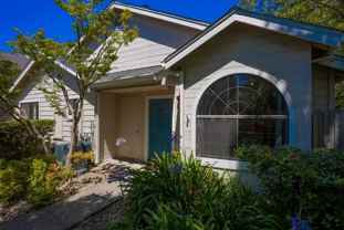 135 Golden Gate Cir - Photo 1 of 1