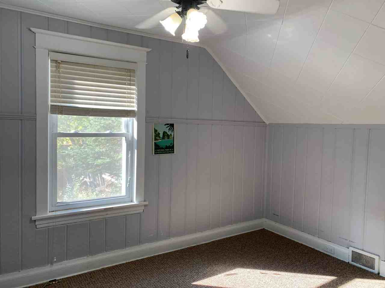 1405 N 9th Ave E - Photo 5 of 14