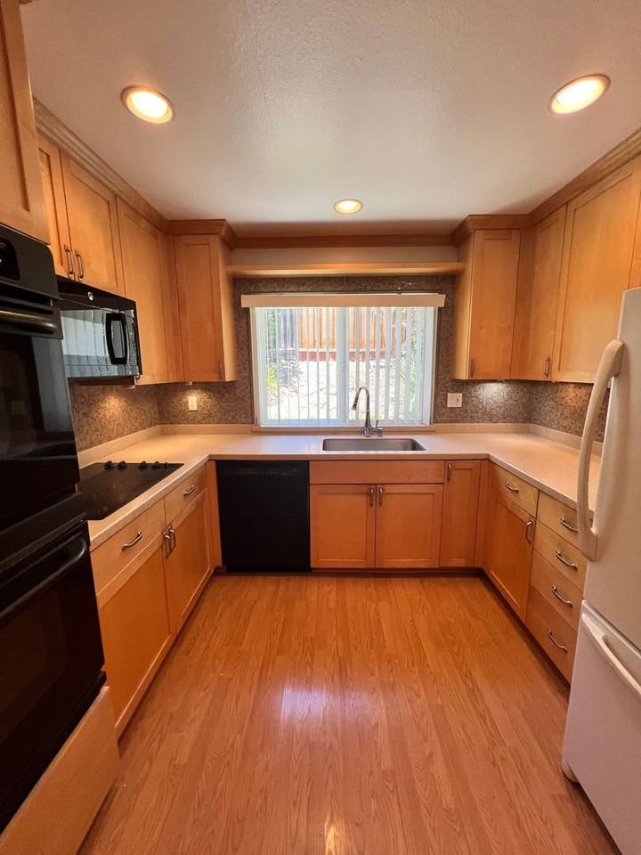 1772 Marcy Lynn Ct - Photo 2 of 20