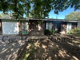 featured image of 1221 N Smith St