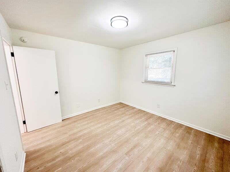 815 Dana Pl - Photo 3 of 10