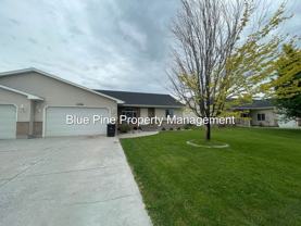 1156 Matchpoint Dr - Photo 1 of 1