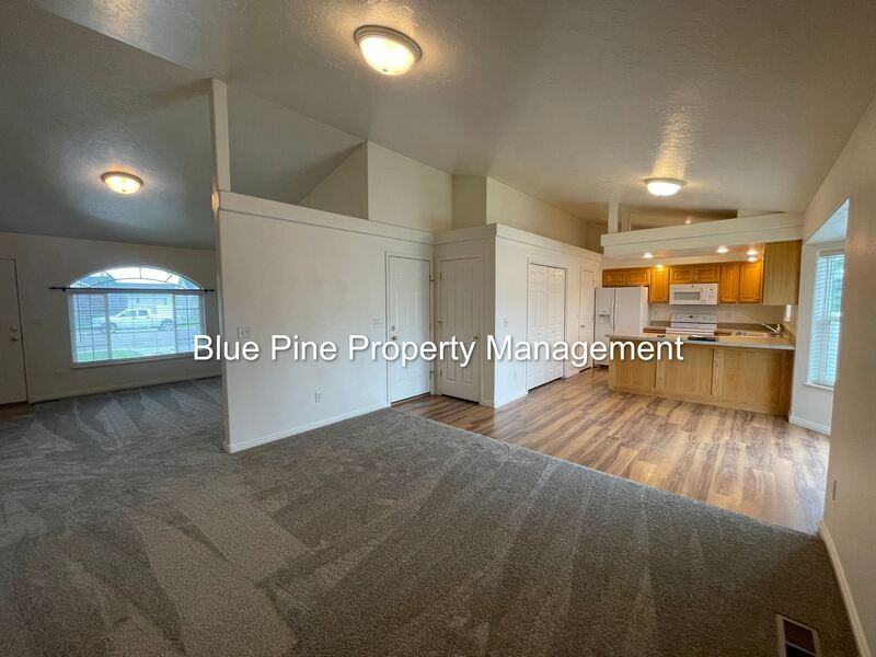1156 Matchpoint Dr - Photo 6 of 22