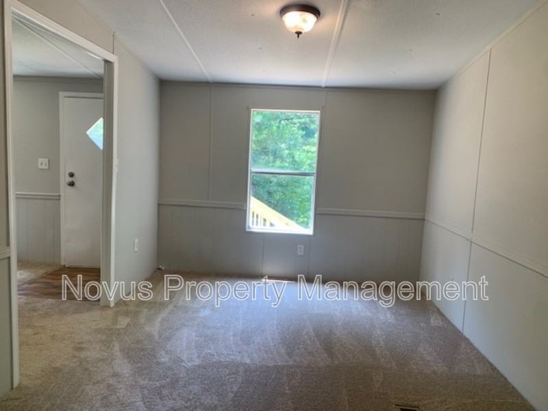 221 Oakleigh Dr - Photo 5 of 18