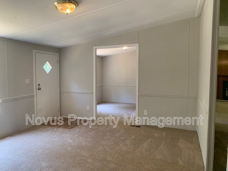 221 Oakleigh Dr - Photo 6 of 18