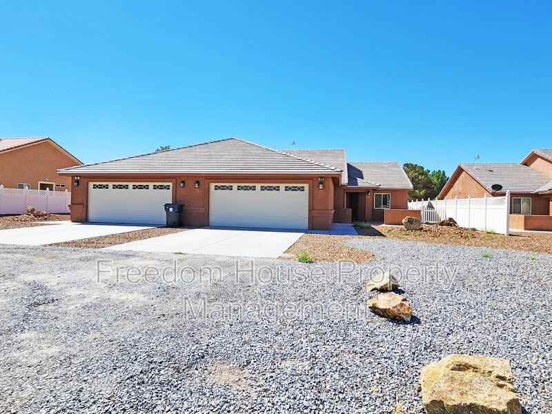 1229 Bourbon St - Photo 2 of 28