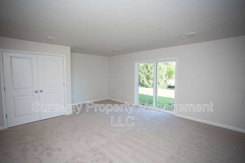 218 Macoun Way - Photo 5 of 15