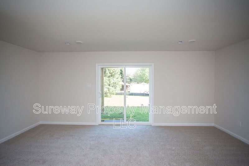 218 Macoun Way - Photo 6 of 15