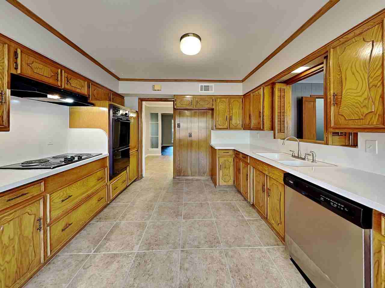 4310 Harvest Hill Rd - Photo 4 of 20