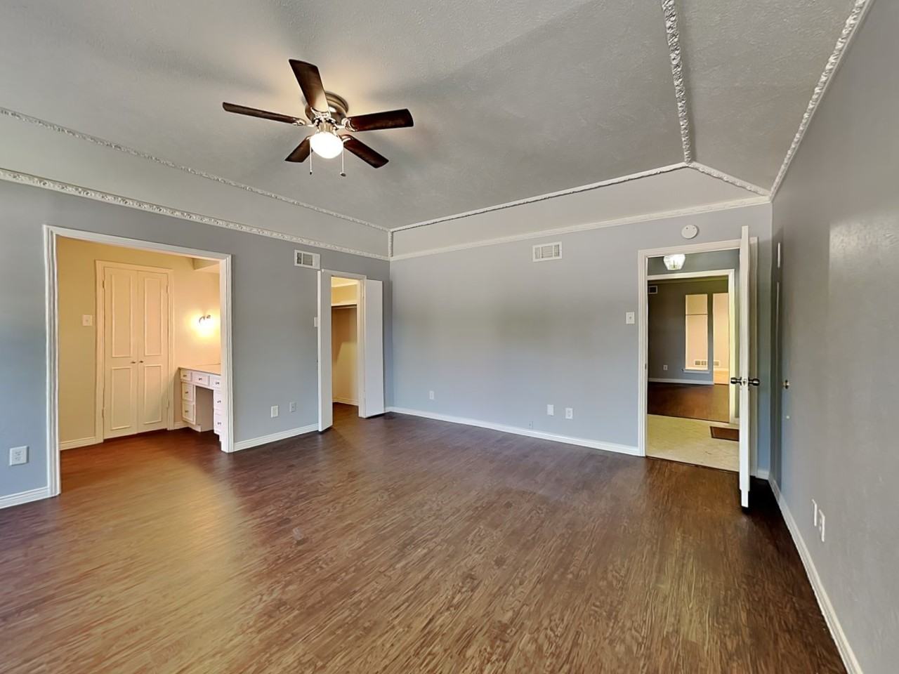 4310 Harvest Hill Rd - Photo 7 of 20