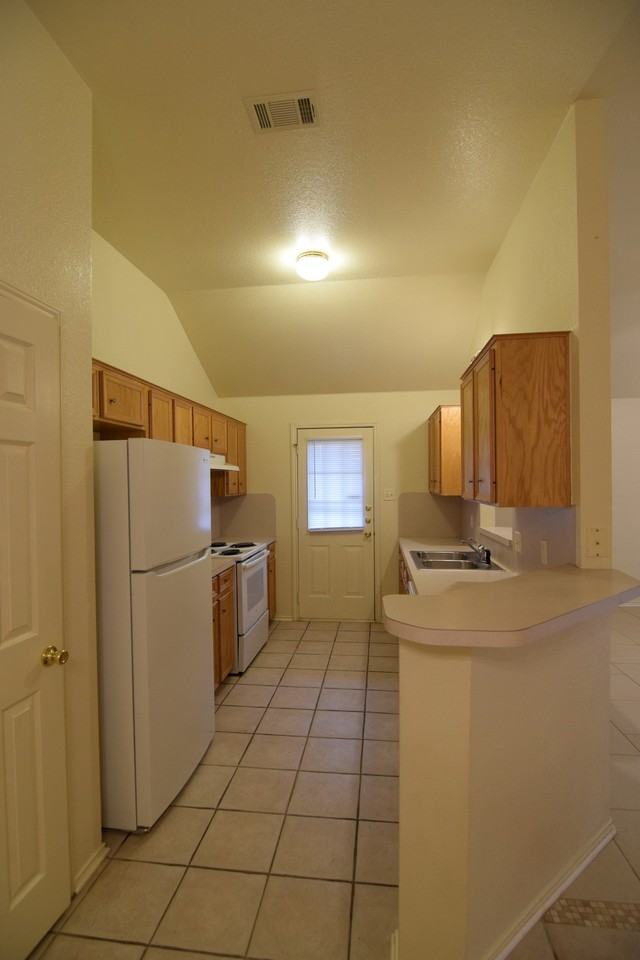 4503 July Dr - Photo 6 of 21