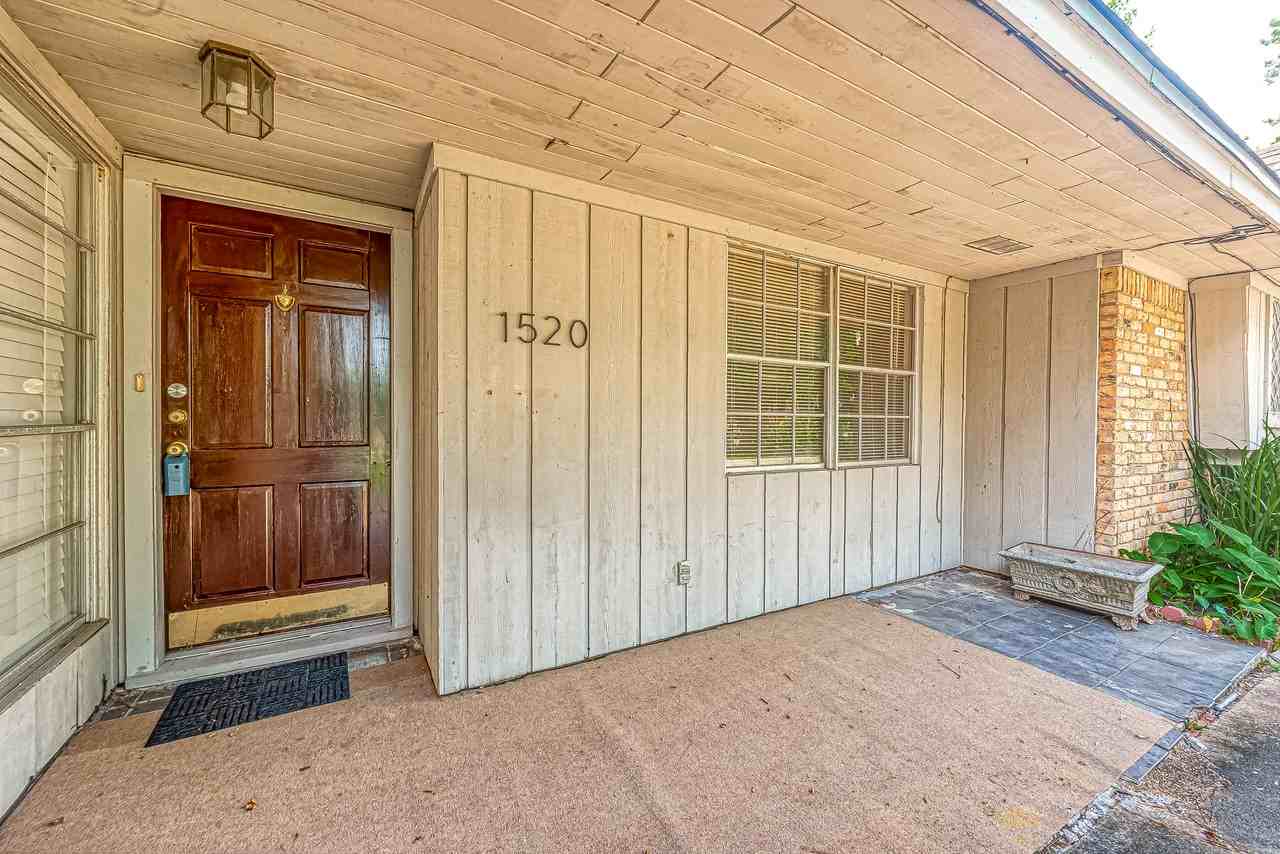 1520 Pinegrove St - Photo 3 of 21