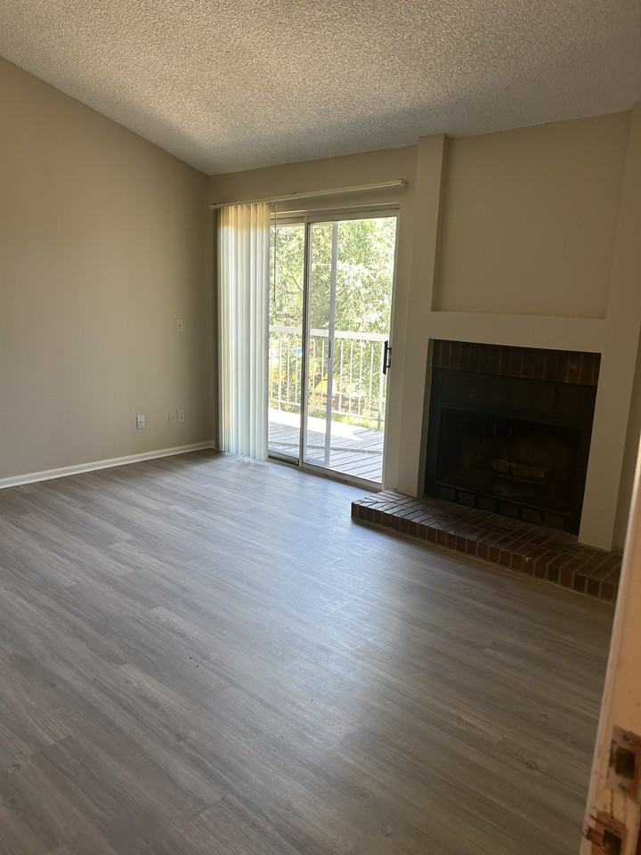 4899 S Dudley St #E17 - Photo 3 of 10