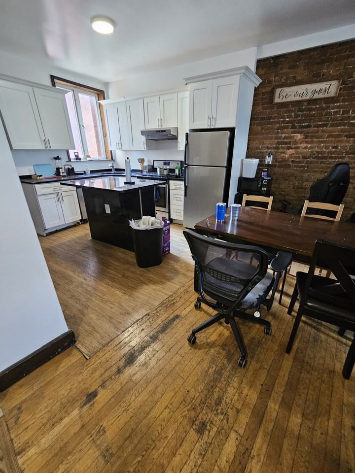 529 Harvard St #1 - Photo 2 of 43