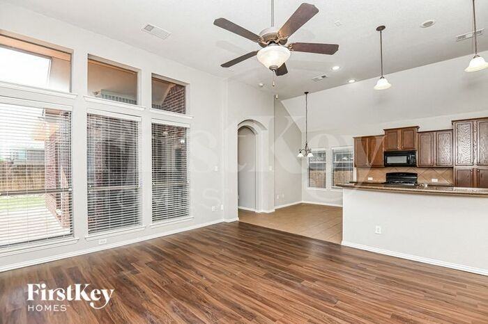 8157 Black Sumac Dr - Photo 2 of 15