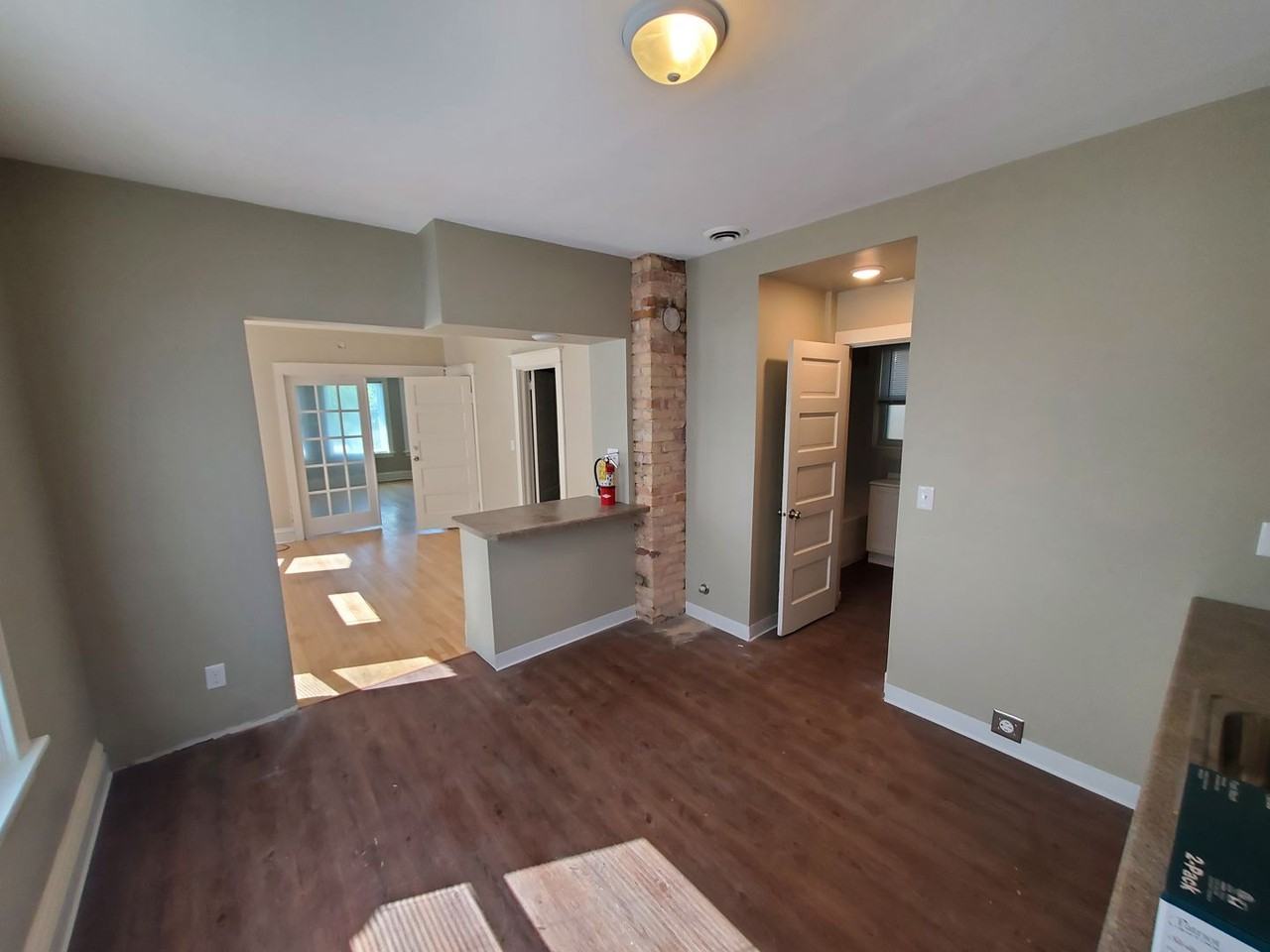 2214 W 3rd St - Photo 5 of 31