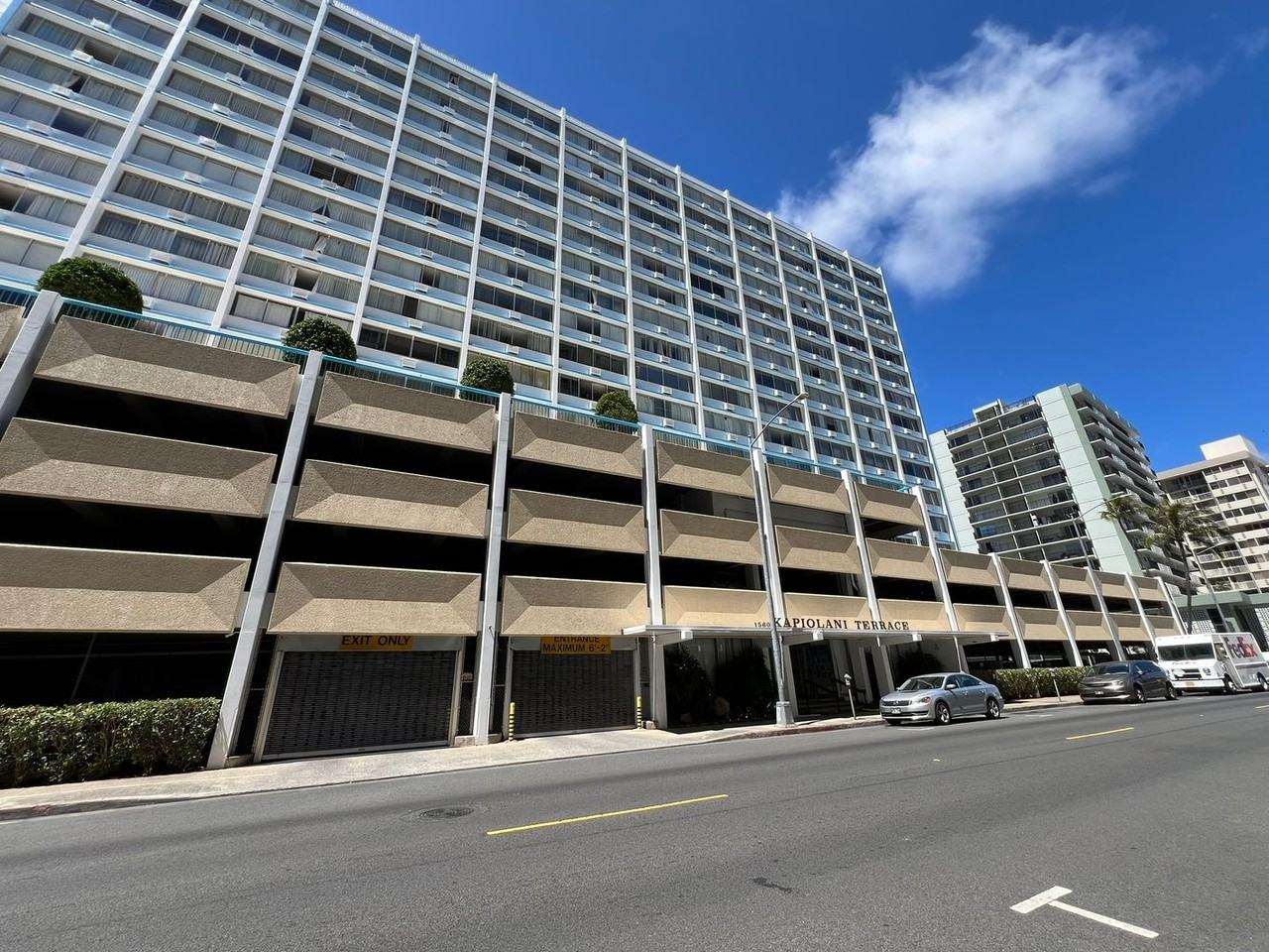 1560 Kanunu St #1507