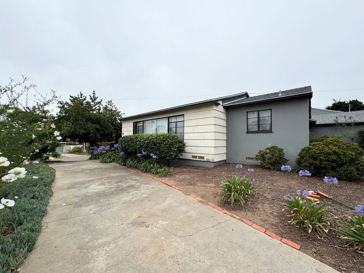 649 Tarento Dr - Photo 2 of 32