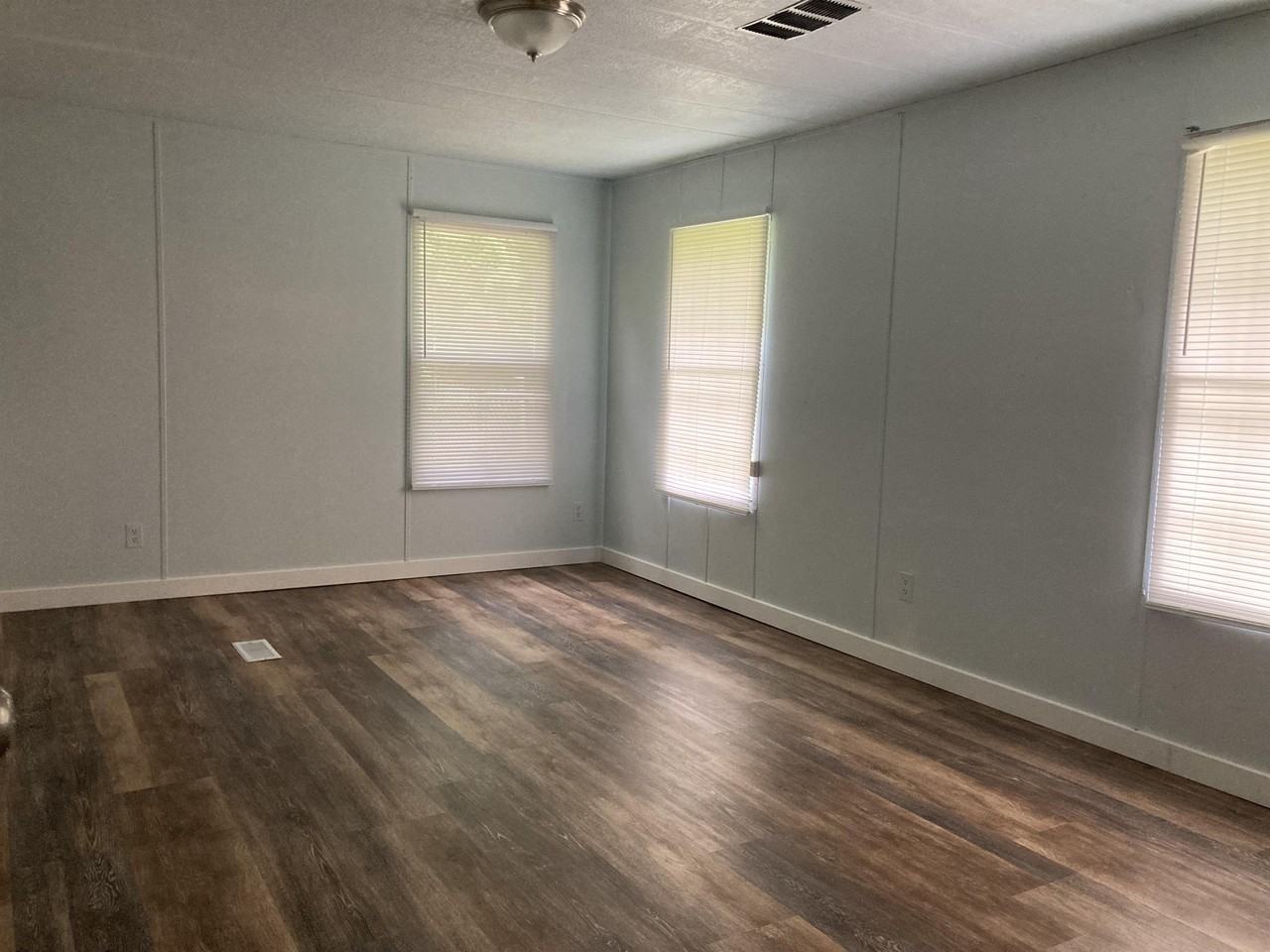 214 N Steel Bridge Rd - Photo 2 of 14