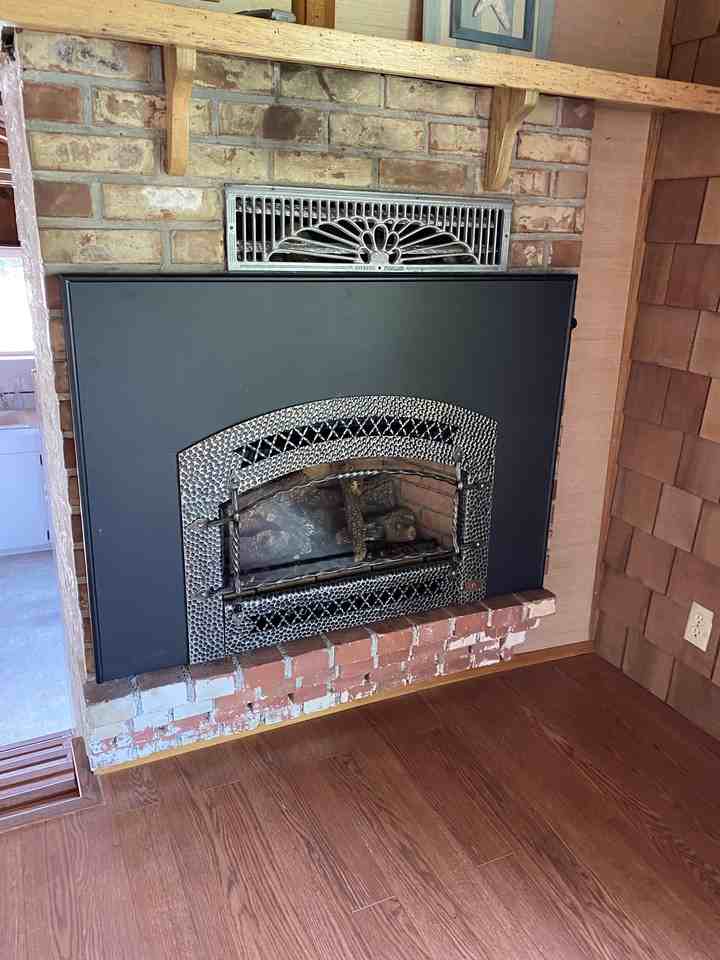 2071 S Forrest St - Photo 2 of 22