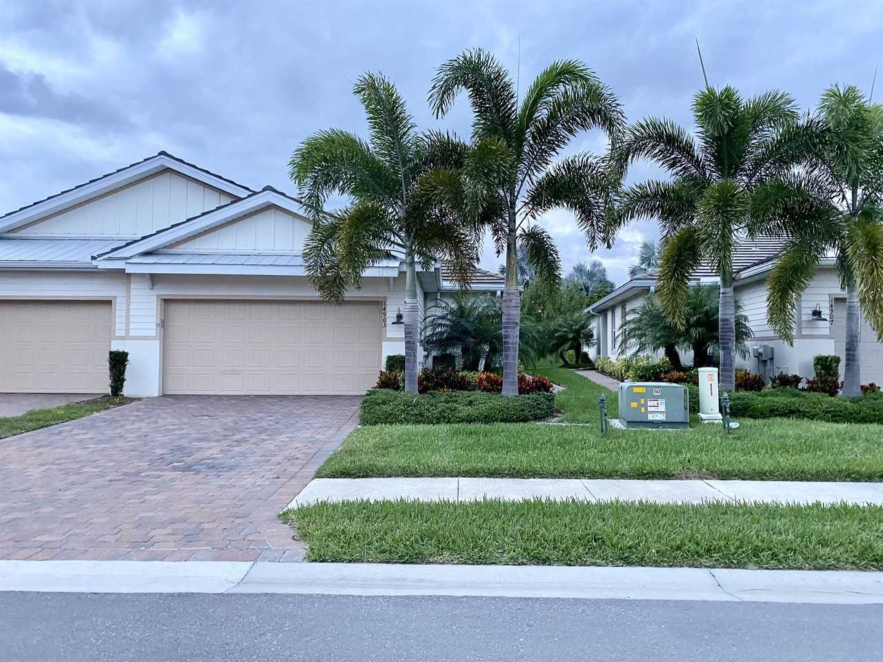 14903 Edgewater Cir #1 - Photo 3 of 11