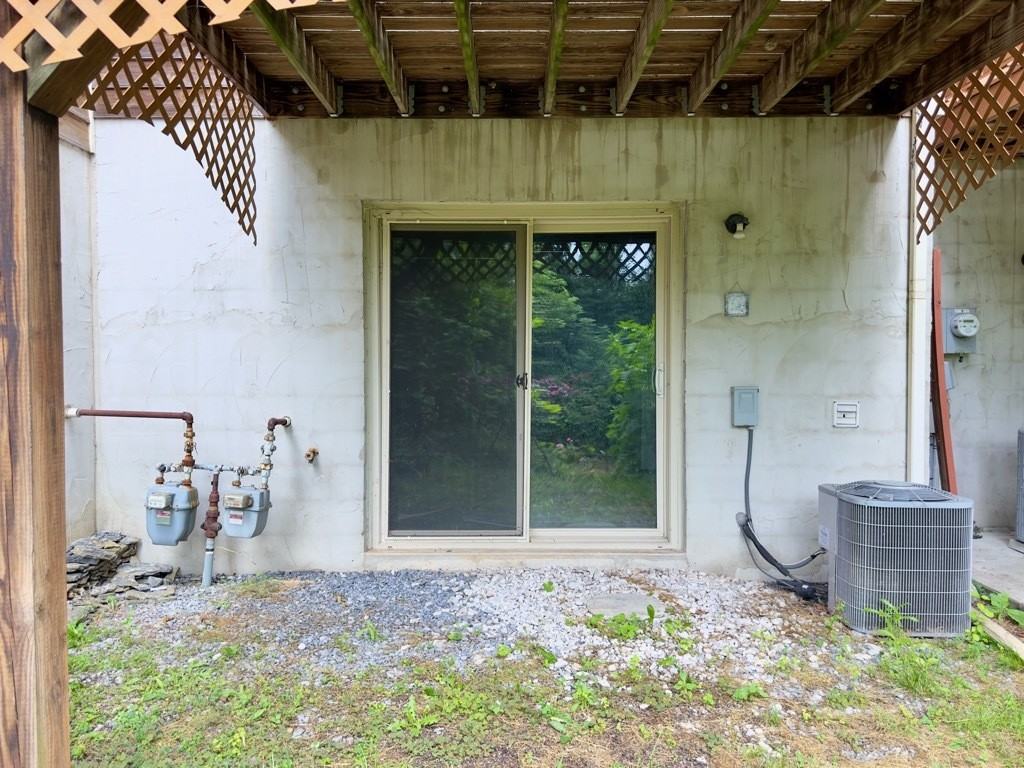 67 Chesapeake St - Photo 3 of 48