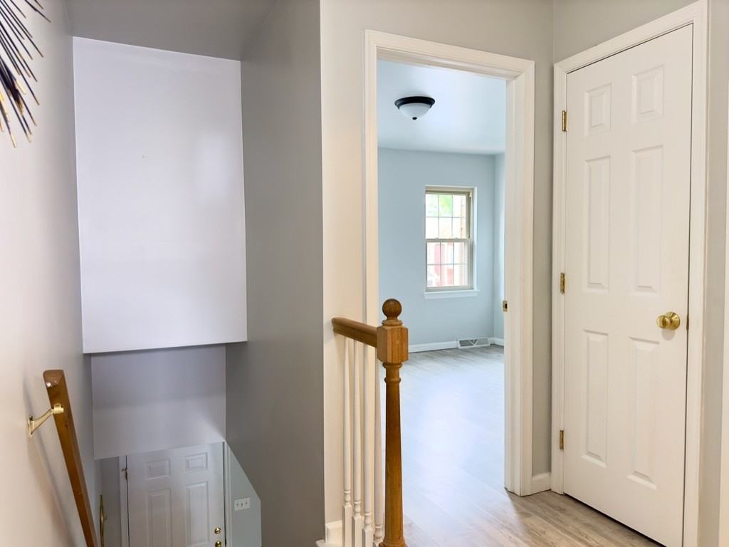 67 Chesapeake St - Photo 4 of 48