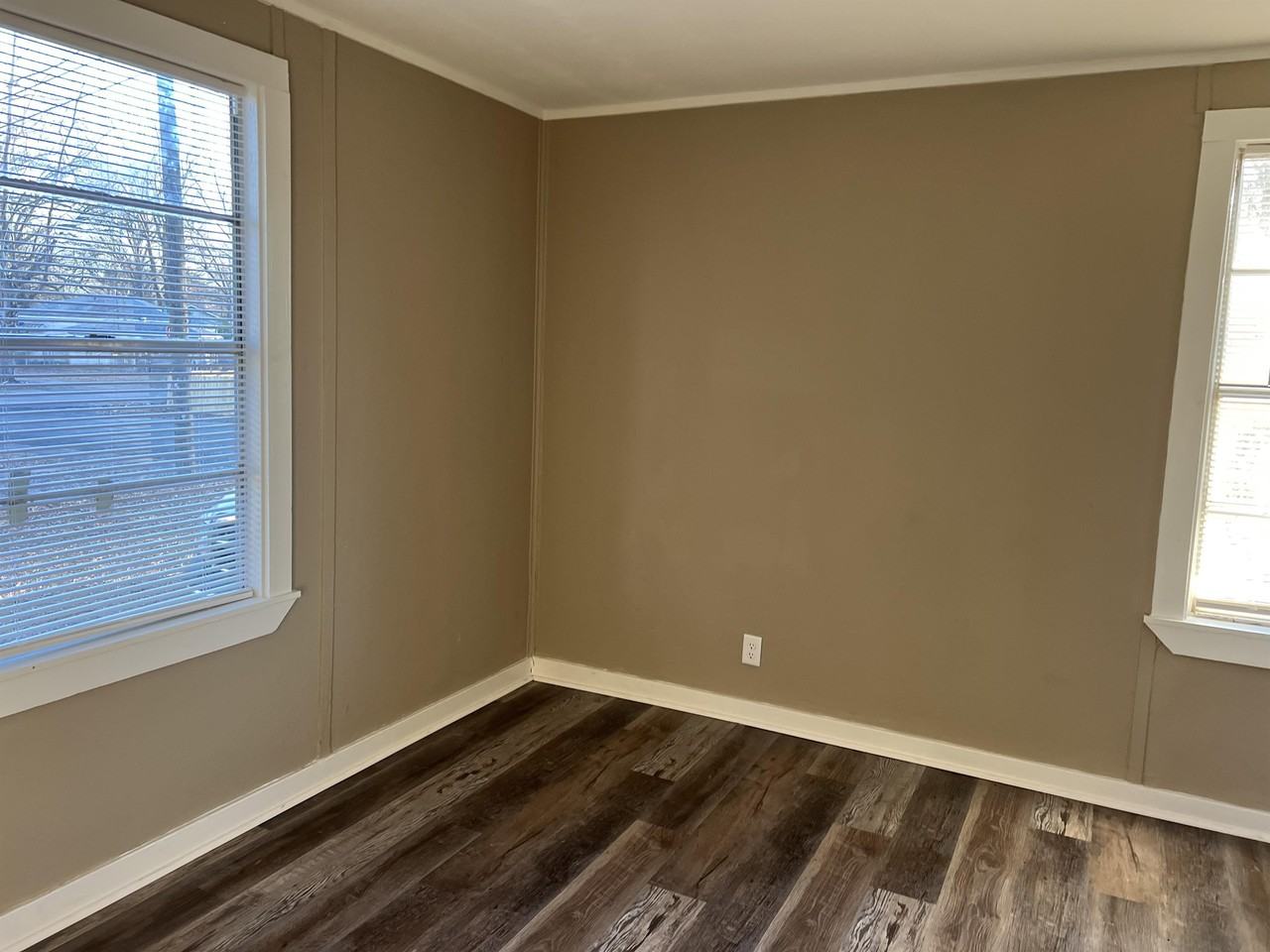 105 Faulkner St - Photo 6 of 30