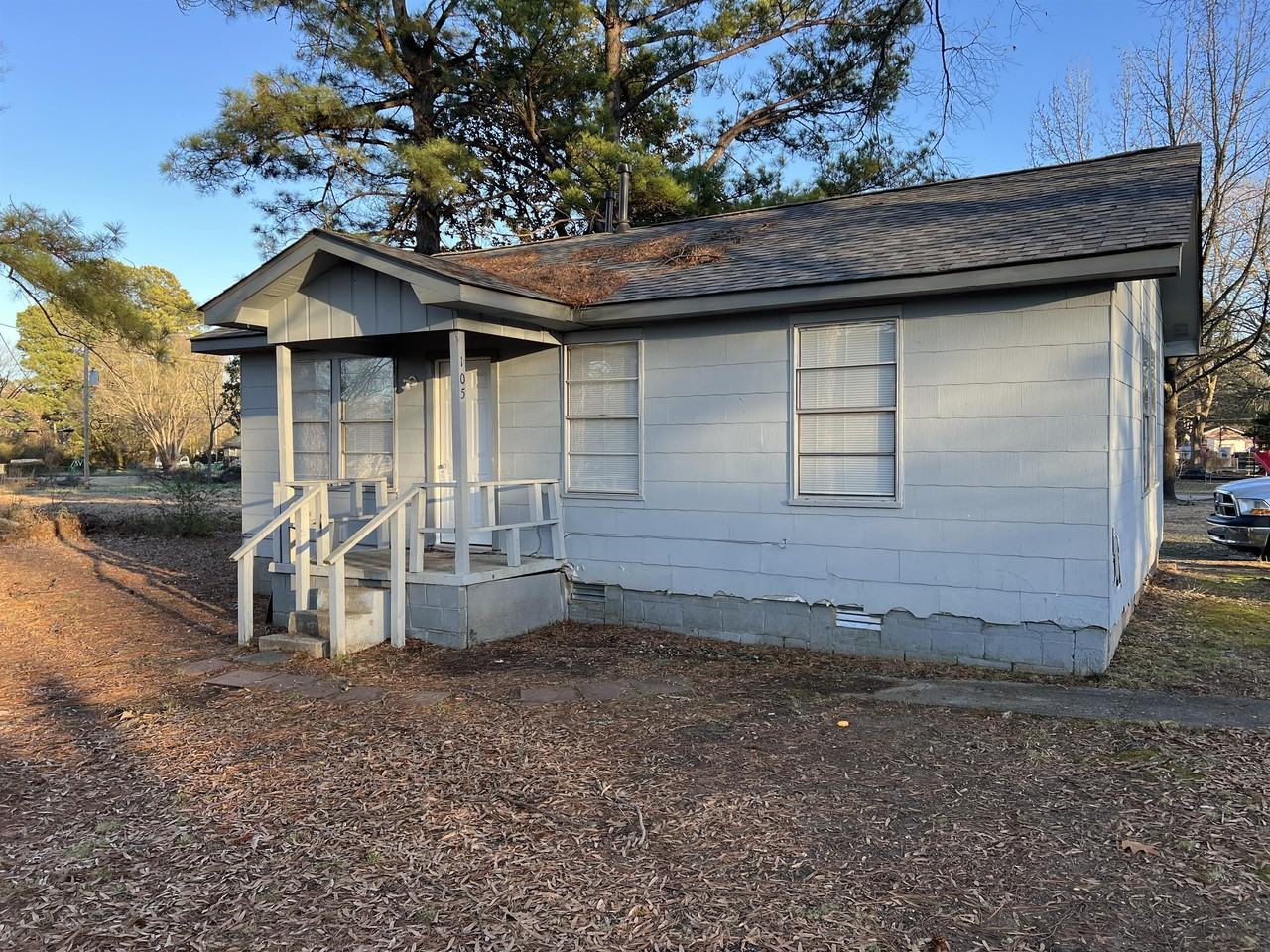 105 Faulkner St - Photo 3 of 30