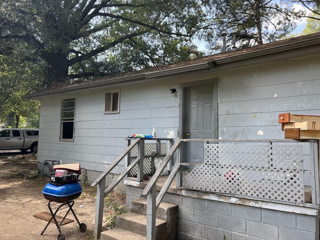 105 Faulkner St - Photo 2 of 30