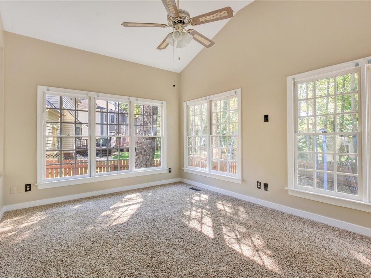15201 Martin Glen Ter - Photo 2 of 25