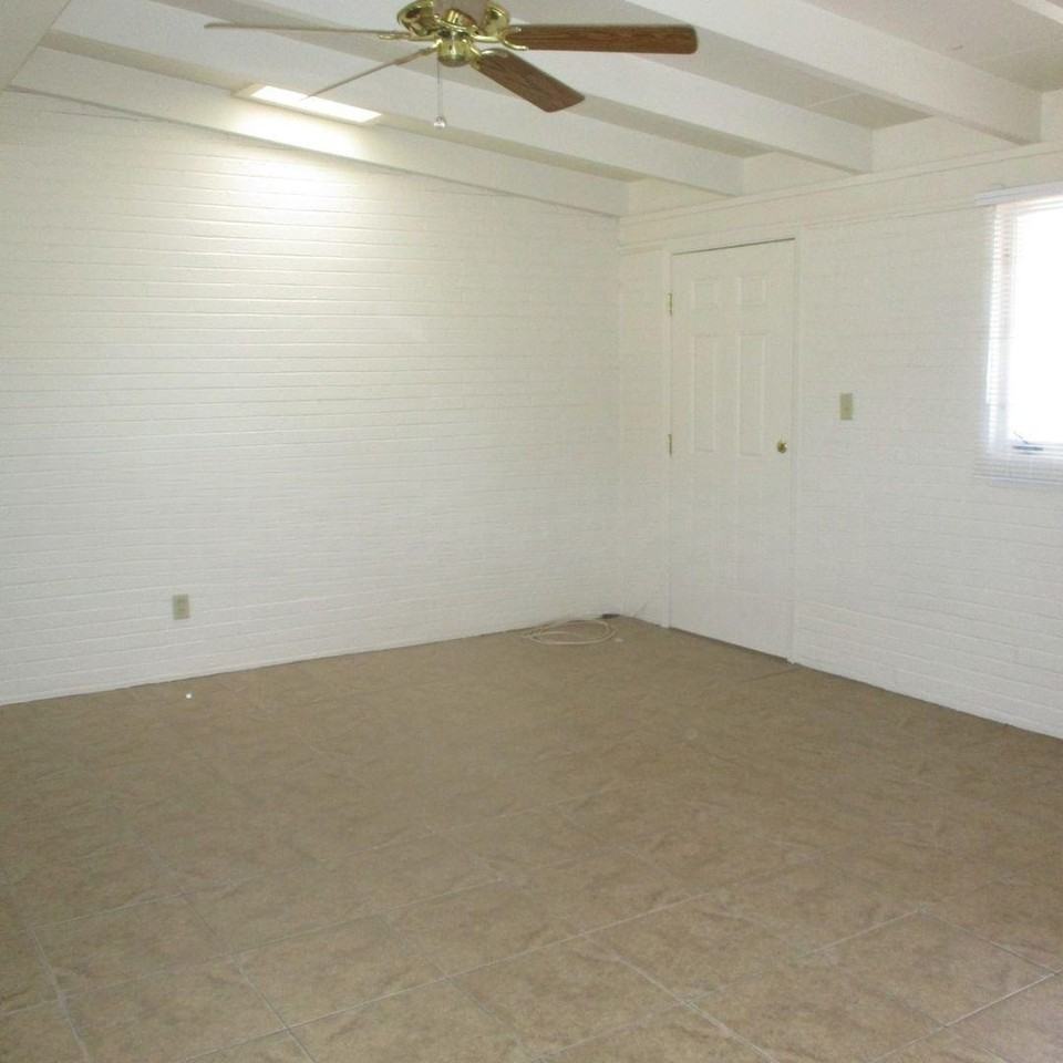 2631 North Fair Oaks Avenue - Photo 3 of 4