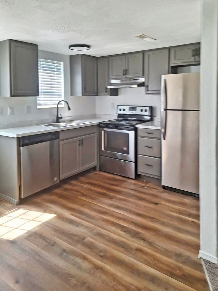 Fairfield Village - Photo 5 of 19