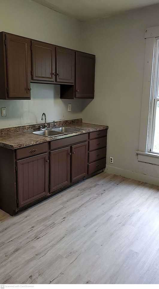 220 Deeds Ave - Photo 5 of 16