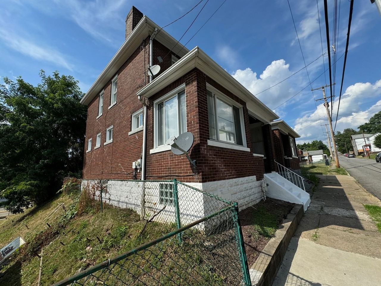 2111 Highland Ave - Photo 3 of 41