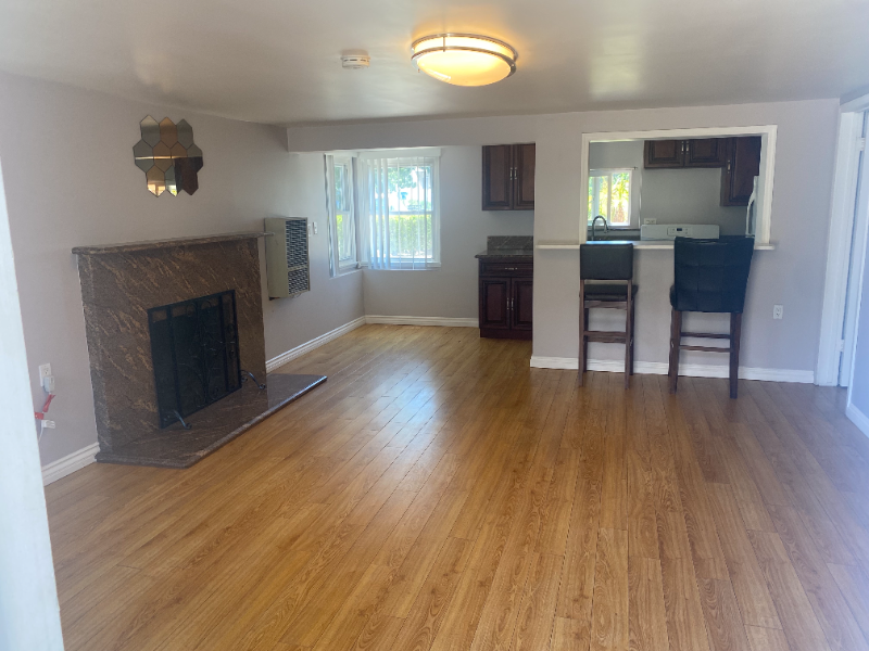 2659 New York Dr - Photo 2 of 13