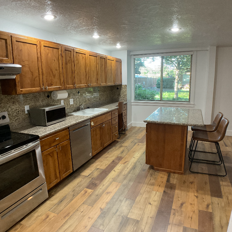 733 E Warm Springs Ave - Photo 2 of 9