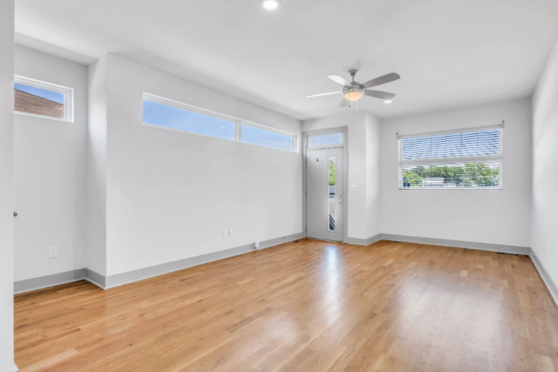 2327B 23rd Ave N - Photo 3 of 20