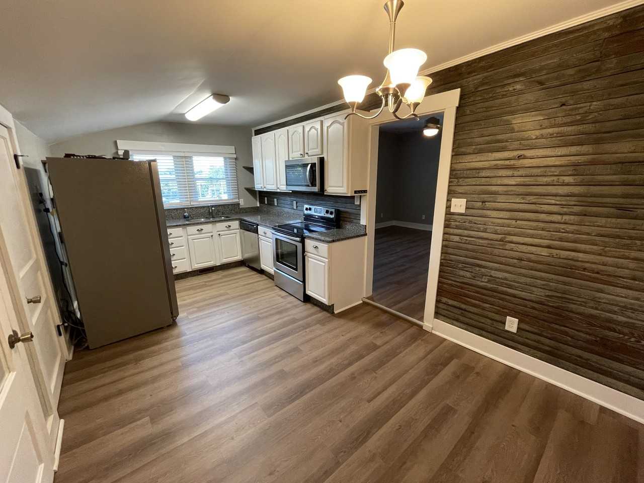 204 Spring St #NA - Photo 5 of 25