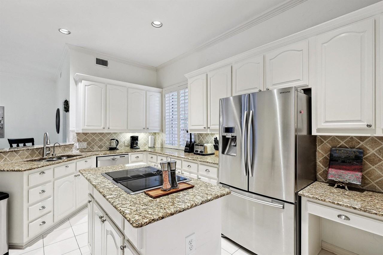 2532 Hickory Ridge Dr #NA - Photo 5 of 50