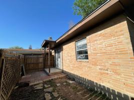 featured image of 806 Walnut Ave