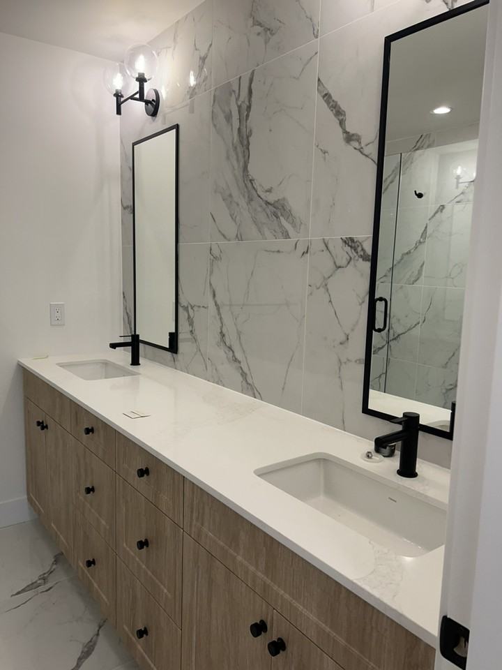 7635 200 St - Photo 3 of 8